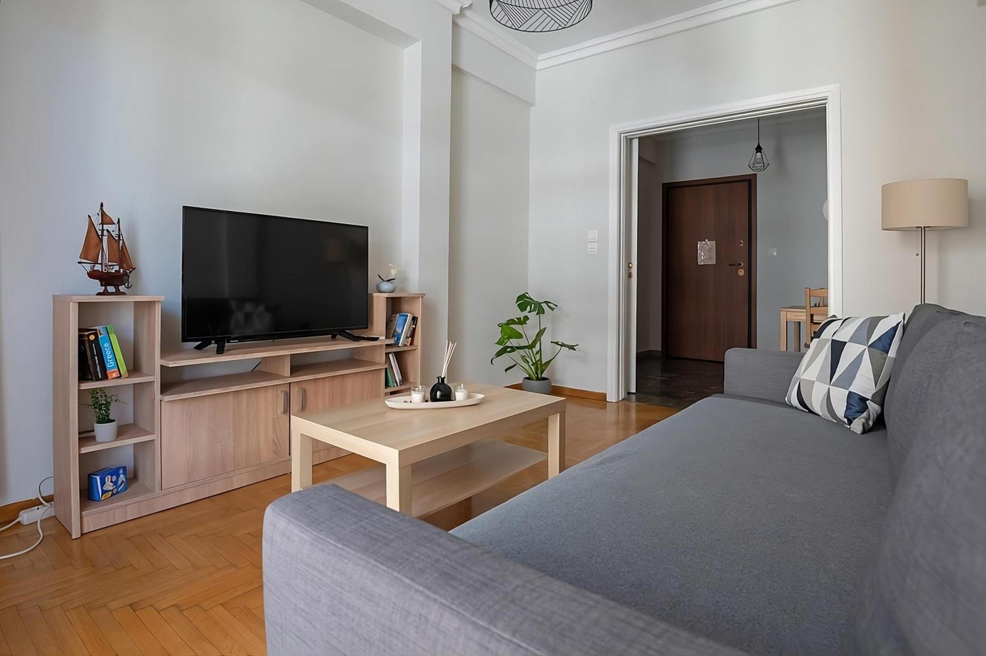 Entire Apt, 3Rd Floor, 1 Bedroom Ateny Zewnętrze zdjęcie